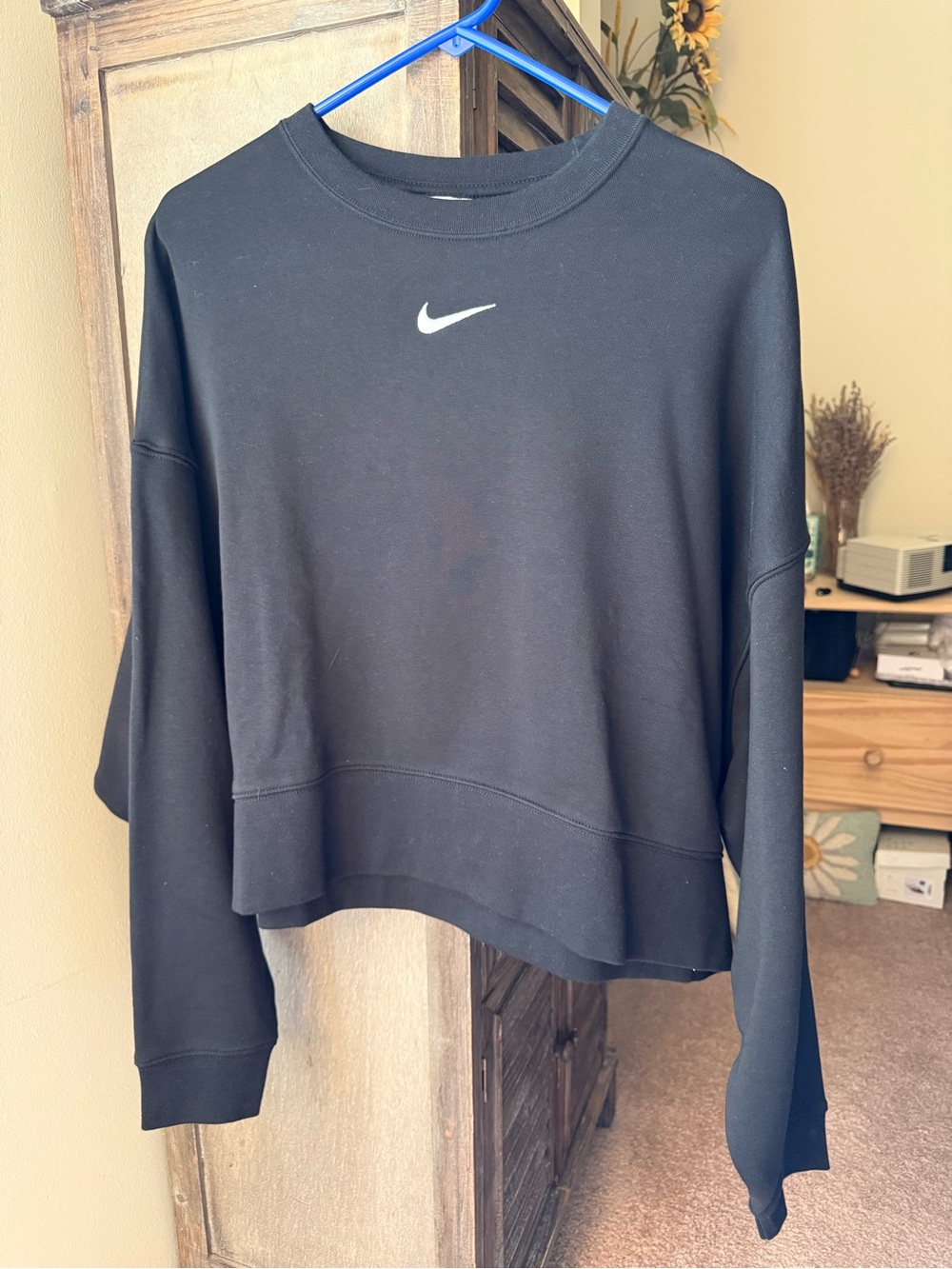 Nike - Picture 2 of 4